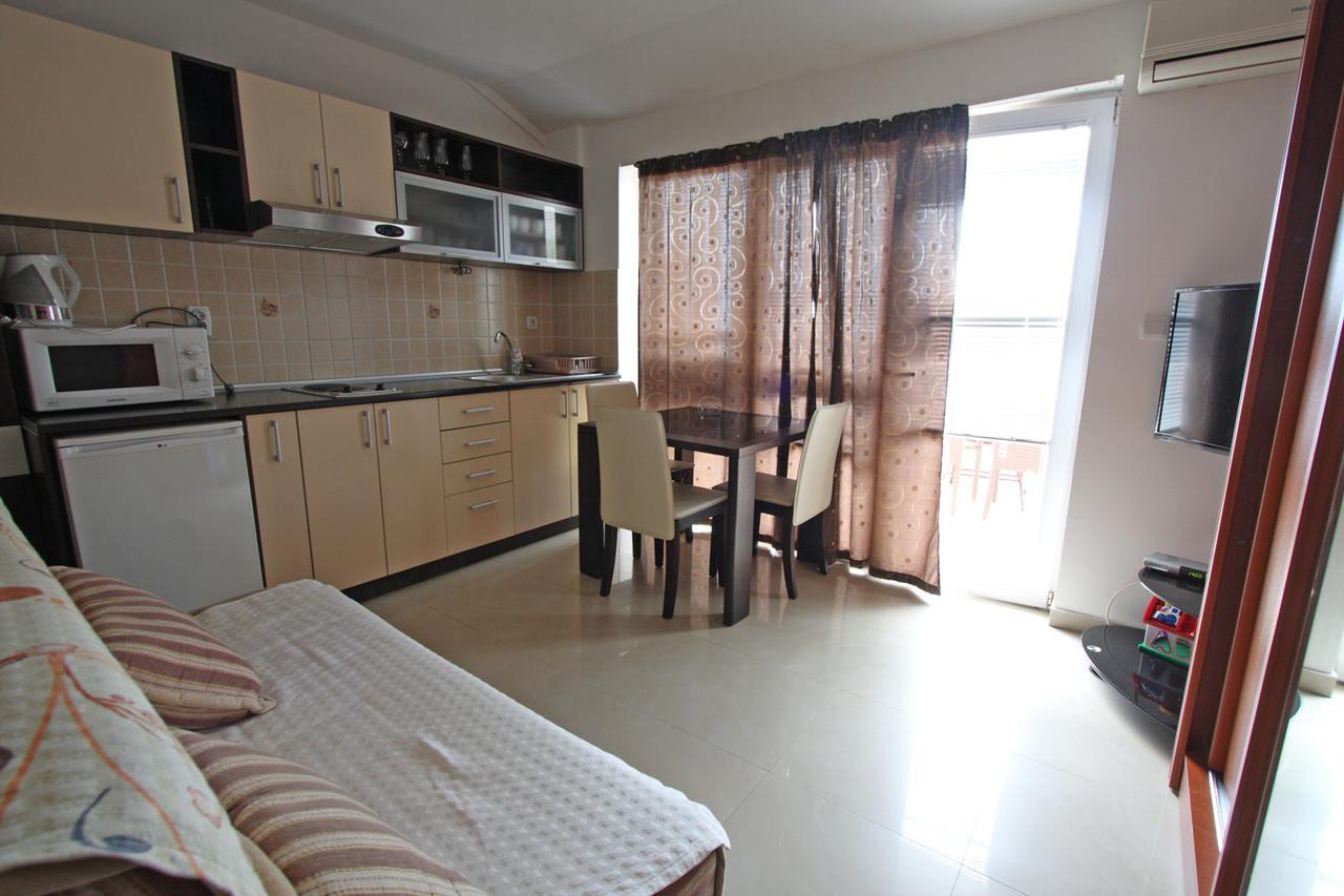 Apartmani Irena Petrovac ภายนอก รูปภาพ
