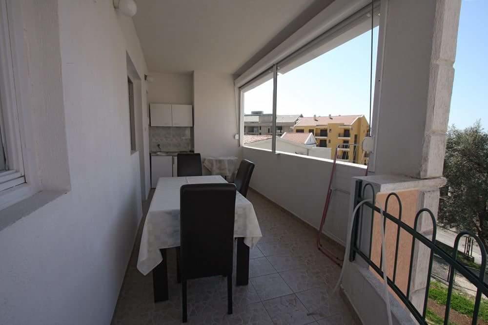 Apartmani Irena Petrovac ภายนอก รูปภาพ