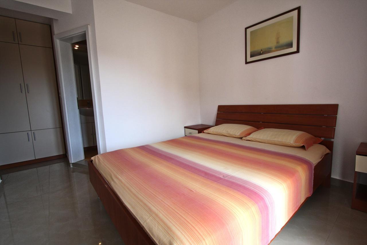 Apartmani Irena Petrovac ภายนอก รูปภาพ