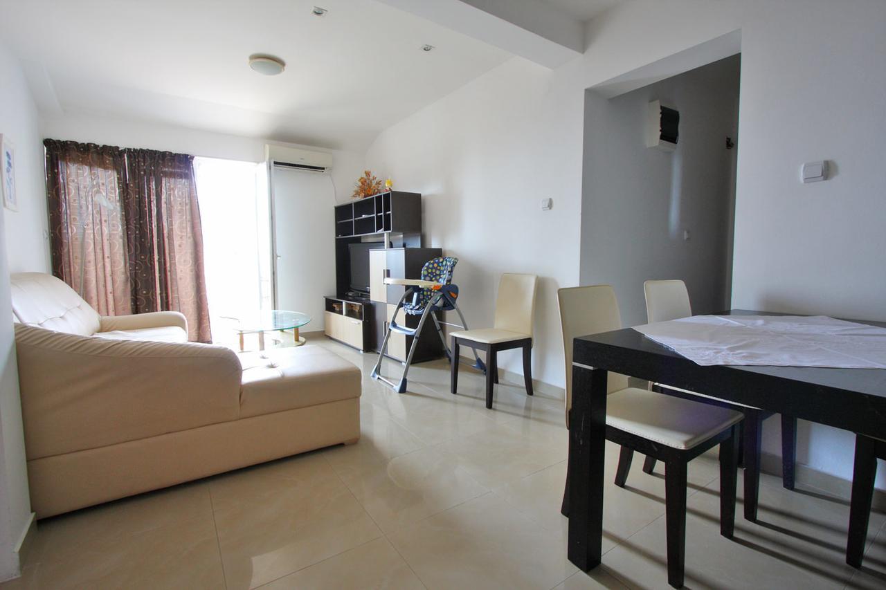 Apartmani Irena Petrovac ภายนอก รูปภาพ