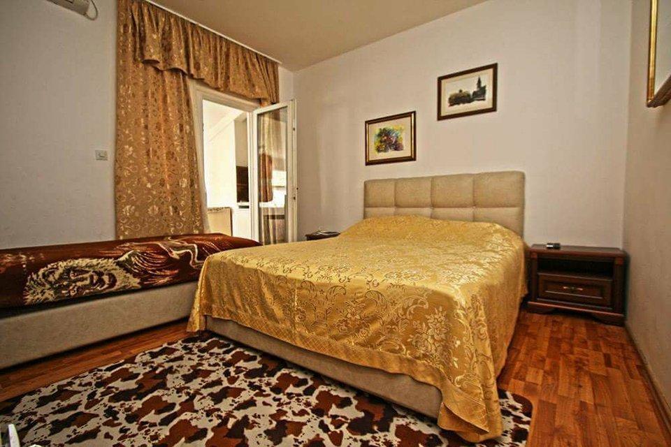 Apartmani Irena Petrovac ภายนอก รูปภาพ